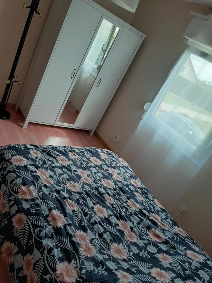 Gite Chez Lucie Guntzviller Exteriör bild